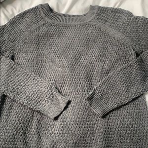 Old Navy grey sweater